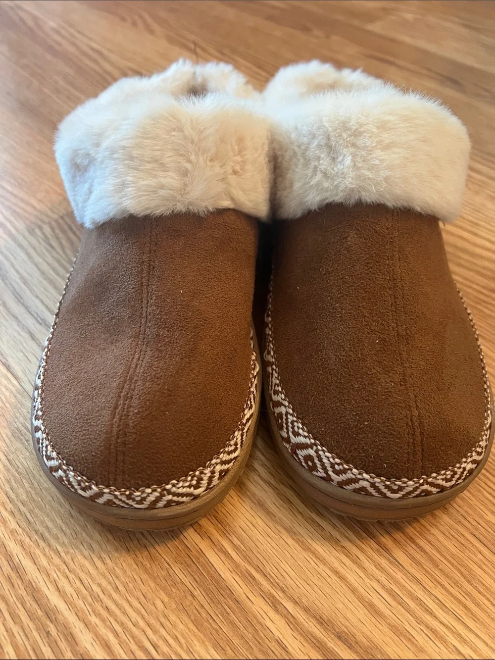 dearfoams Kids Brown Slip-On Moccasin Slippers with Cream Faux Shearling